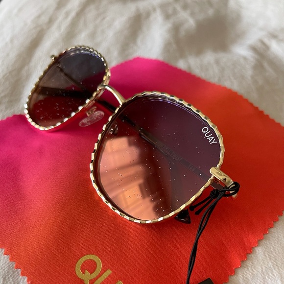 Quay Australia Accessories - NEW quay sunglasses